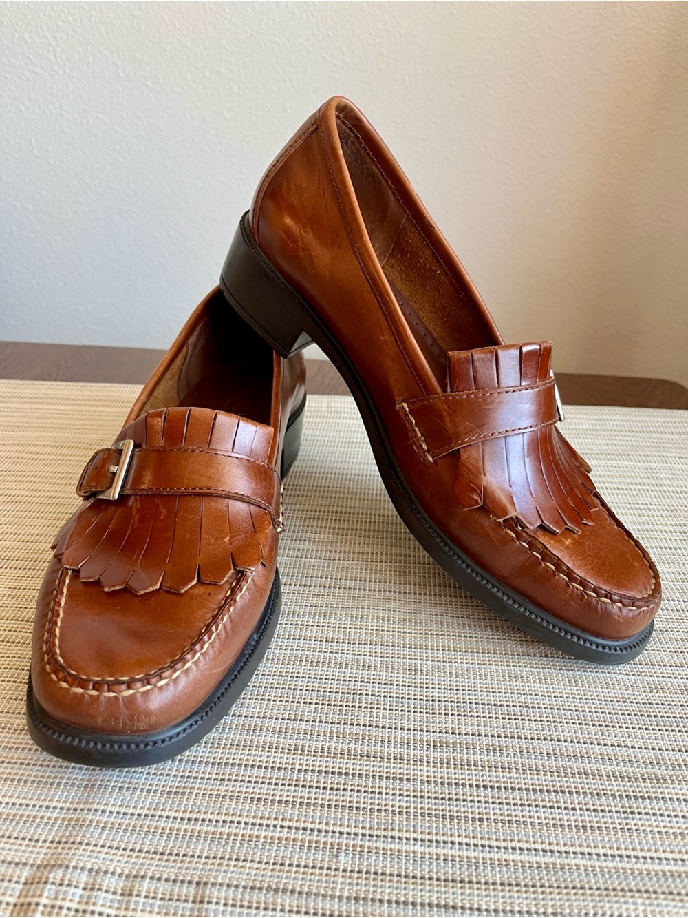 Women’s Eastland Rosalie Brown Leather Kiltie Fringe Loafers Size 9 Wide - Picture 7 of 11